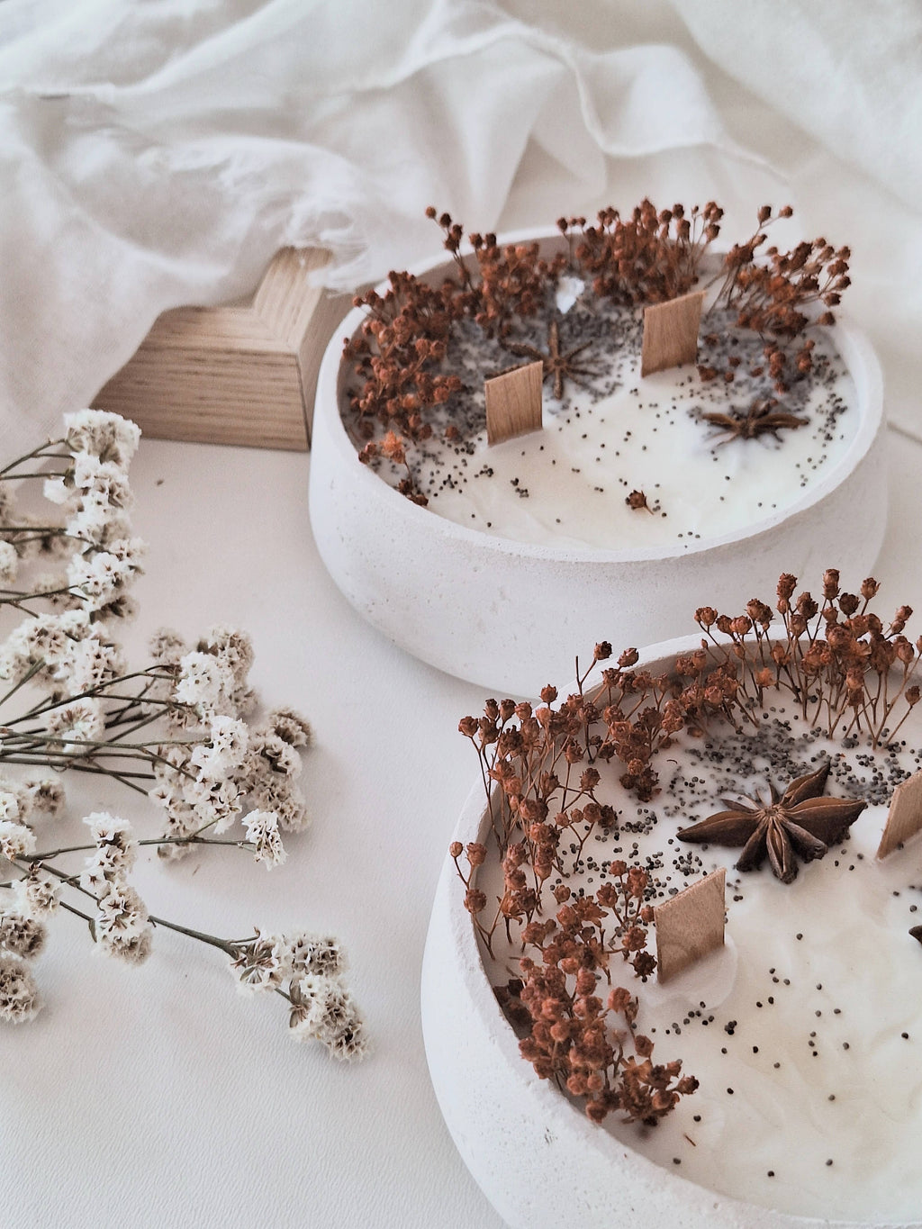 Soy floral candle in cement jar – Woody aroma