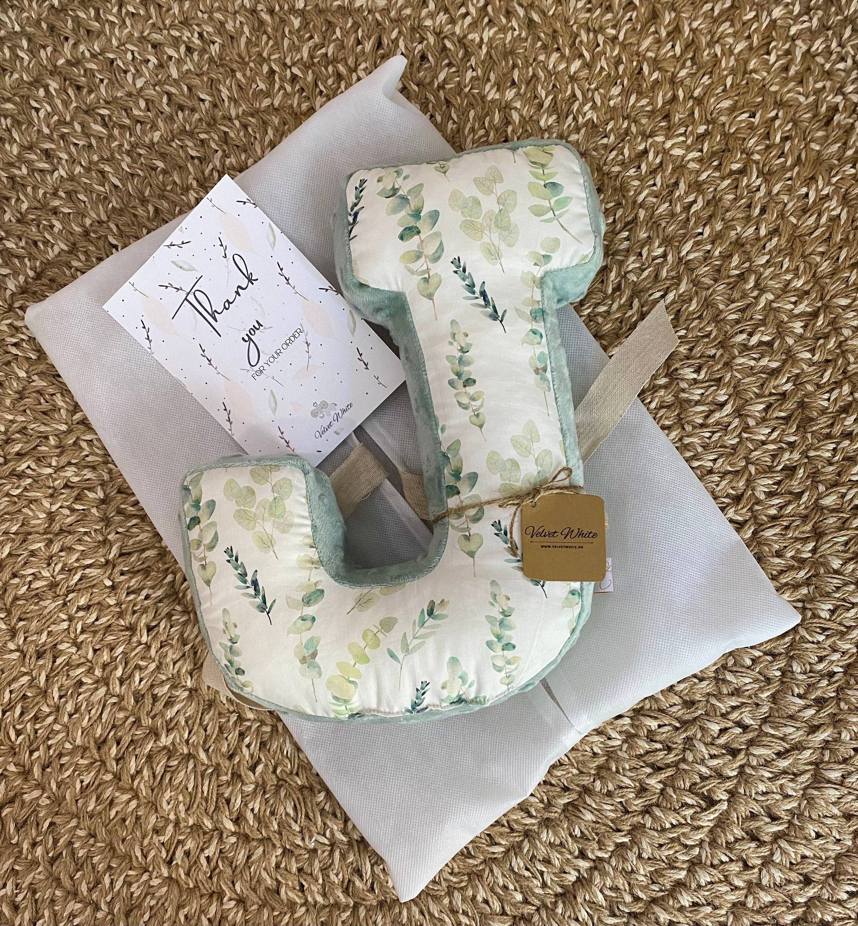 Floral Letter Pillow (Pattern – eucalyptus style)