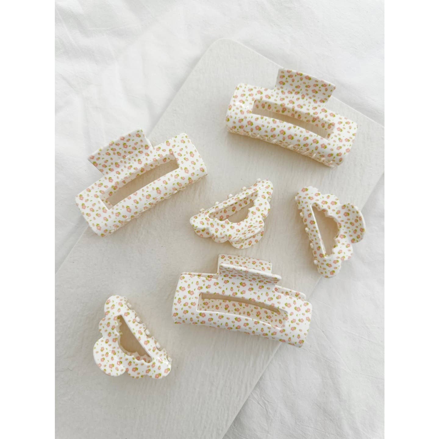 Assorted Flower Print Hair Claws - AGARO