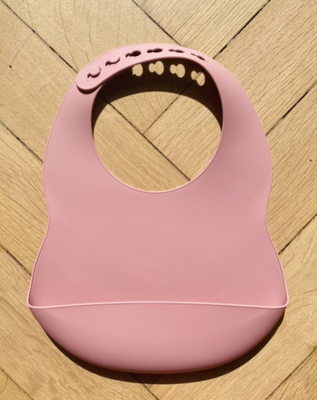 Silicone bib for babies and children