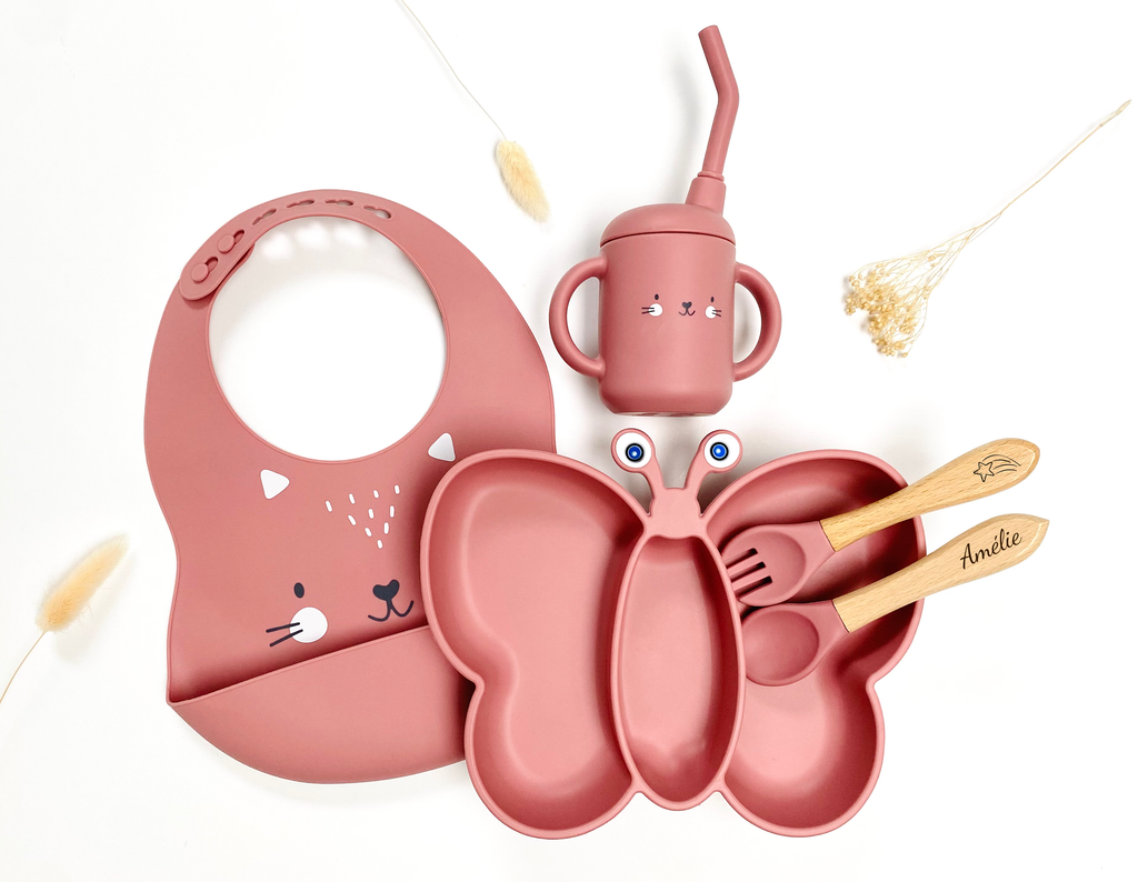 Butterfly meal pack with cutlery, straw glass and bib