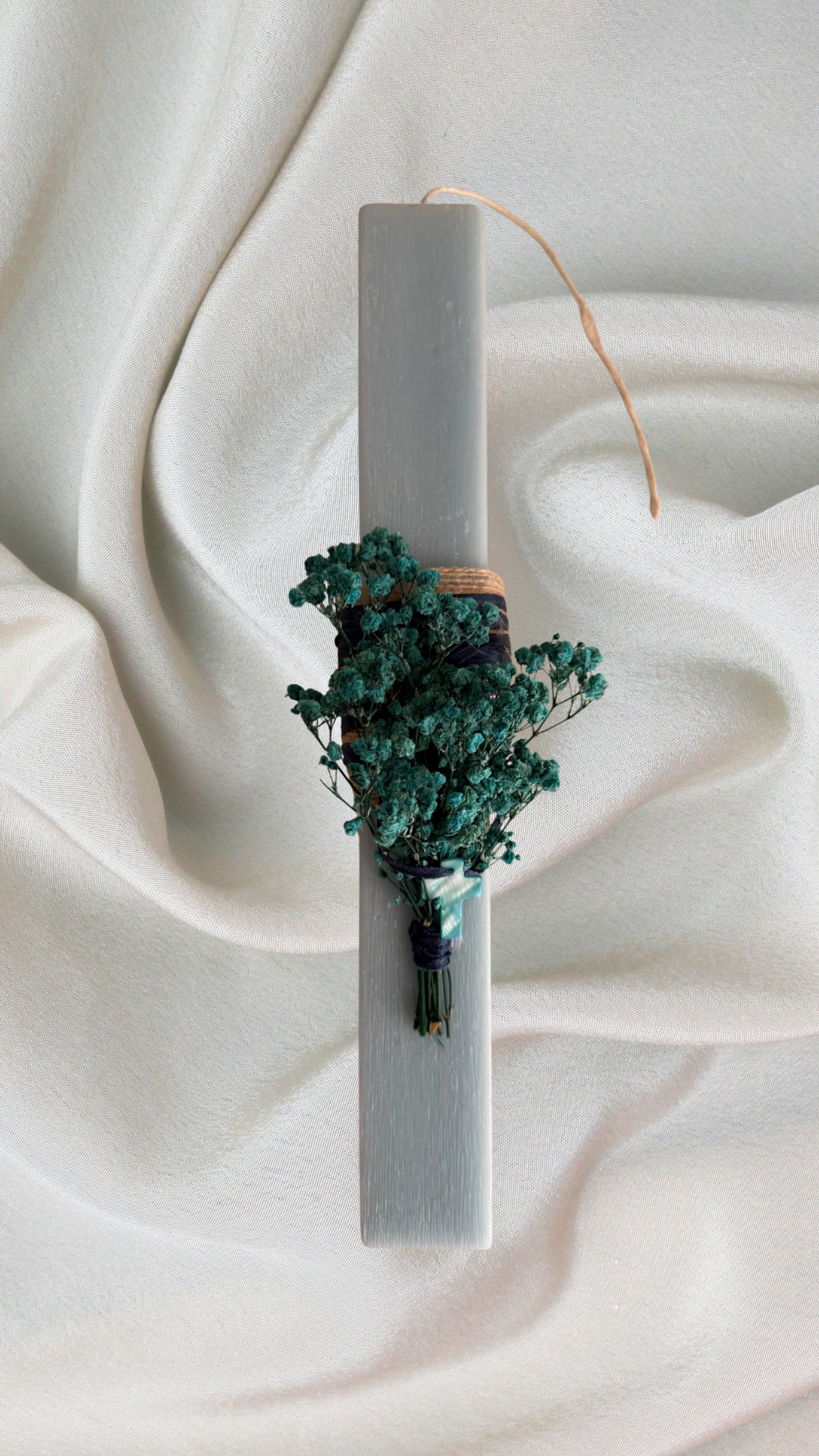 Dusty Blue Minimal Candle with Dried Flowers