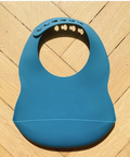 Silicone bib for babies and children